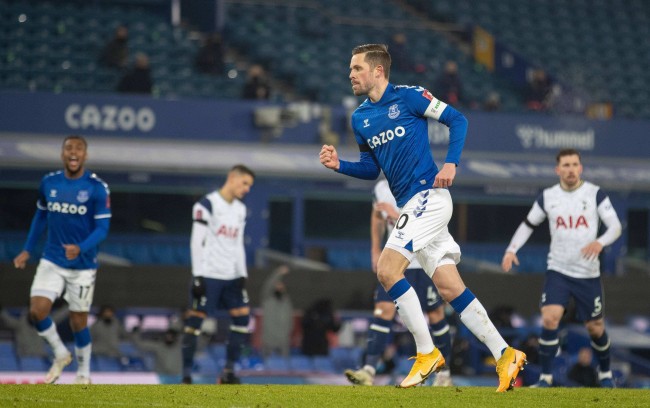 的挑战交织 的挑战交织